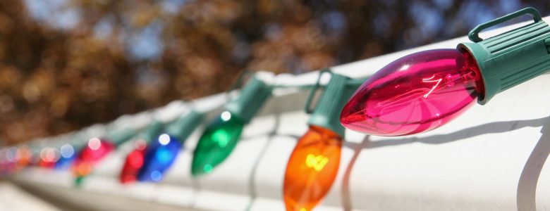 Holiday decorating tips for maximizing your home's curb appeal